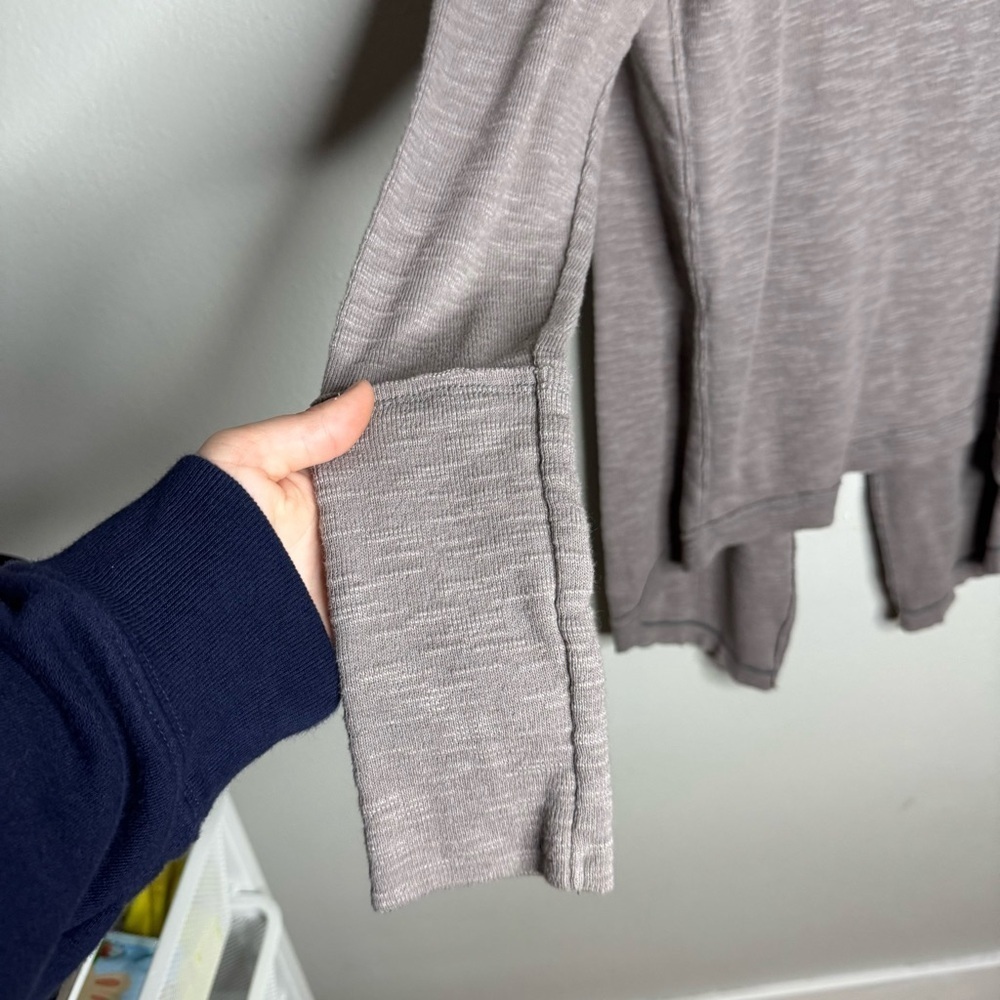 Free People We the Free - Split Back Turtleneck Ribbed Sweater
Oversized - Picture 4 of 10